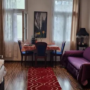 Meri Vienna